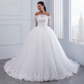 Elegant Ivory White Wedding Bridal Lace Dress with Large Tail Regular Sleeve Mid Waist Polyester Fiber